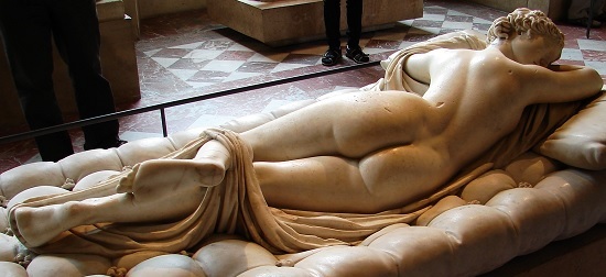 잠자는 헤르마프로디테Sleeping Hermaphrodite의 여성성(자료:루브르박물관louvre.fr)