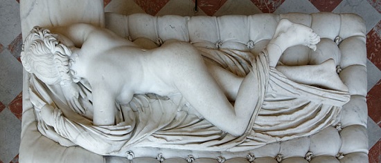 잠자는 헤르마프로디투스Sleeping Hermaphroditus의 남성성(자료:루브르박물관louvre.fr)