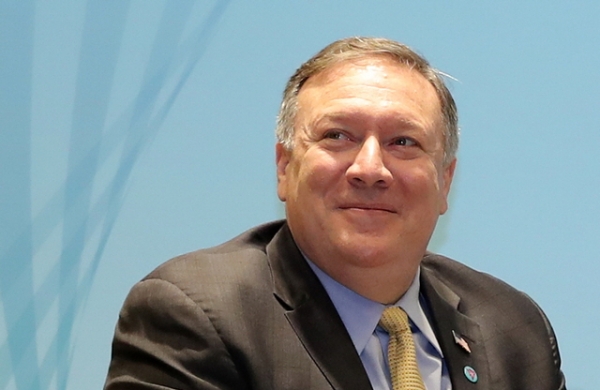 마이크 폼페이오 미국 국무장관이 지난 8월 4일 오전 싱가포르 엑스포 컨벤션센터에서 열린 한국과의 양자회담에서 환하게 웃고 있다.
