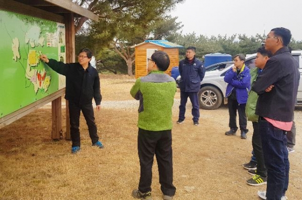국립산림과학원이 캄보디아 열대수종의 임목육종 사업 지원을 위해 ‘캄보디아 씨엠립 농림어업국 및 산림·야생동물과학원’ 소속 실무진을 대상으로 ‘임목육종 역량강화를 위한 기술연수 워크숍’을 실시했다.