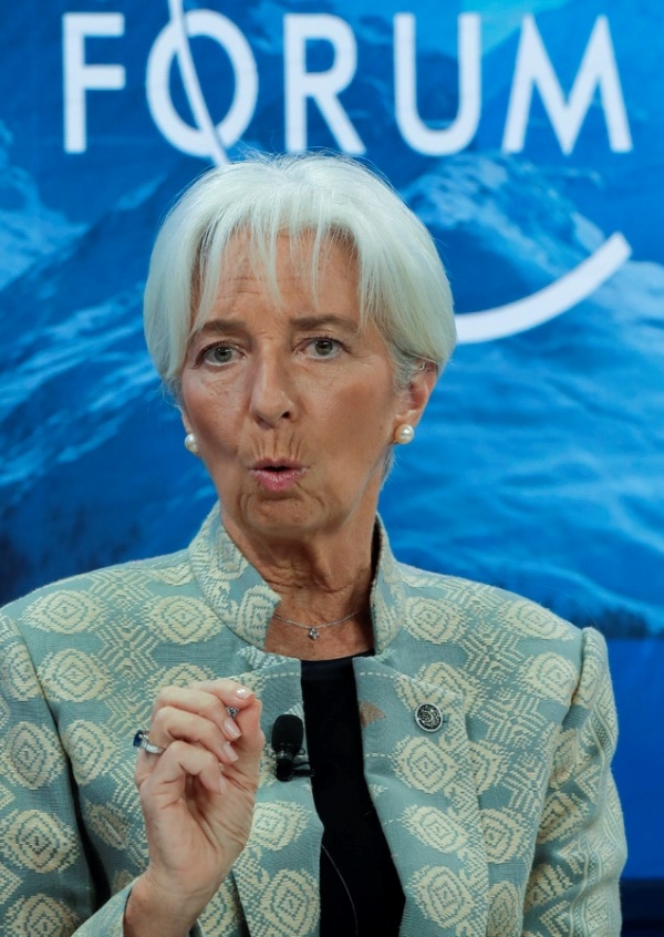 크리스틴 라가르드 IMF총재가 지난 1월 24일(현지시간) 스위스 다보스에서 열린 세계경제포럼(WEF) 연차총회에 참석해 발언하고 있다.