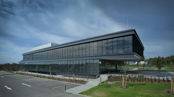 두산밥캣이 체코 도브리스에 개소한 EMEA법인 신사옥 전경  사진제공=두산그룹