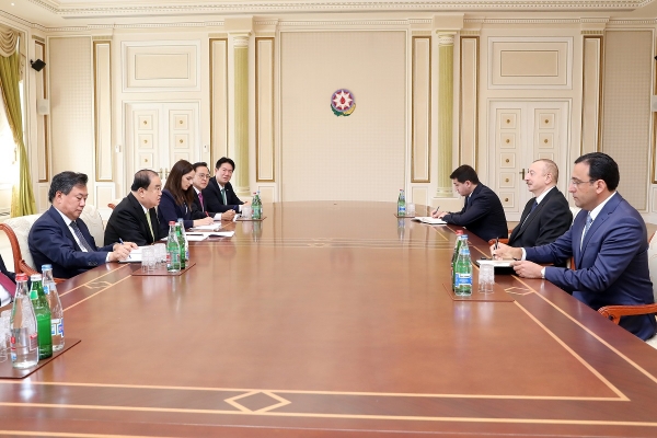 문희상 의장, 일함 알리예프 대통령과 면담(사진 국회제공)