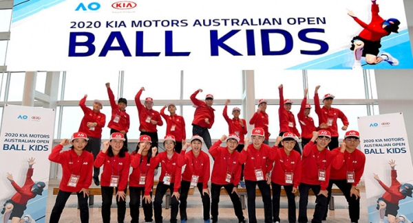 '2020 호주오픈 테니스 대회'에서 볼키즈로 활약할 한국대표 20명의 모습  /사진제공=기아자동차