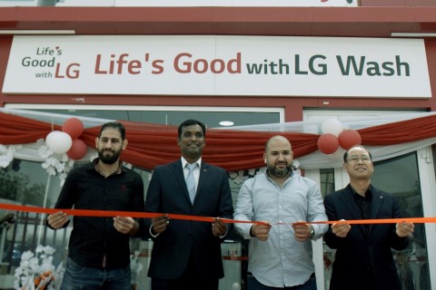 LG전자는 나이지리아 카노주에 위치한 LG 브랜드샵의 일부 공간에 무료 세탁방인 ‘라이프스 굿 위드 LG 워시’를 열었다. /사진제공=LG전자