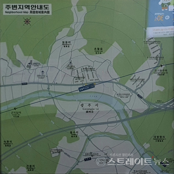◇경강선 역인 초월역 안에 설치된 주변지역안내도. (사진=이준혁 기자)