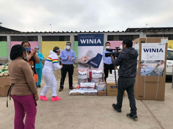 위니아대우가 코로나19로 어려움을 겪고 있는 칠레와 페루의 의료진 및 소방관, 저소득층 등을 대상으로 자사 가전제품을 기부했다. 위니아대우 제공