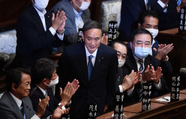 일본 중의원은 16일 오후 본회의에서 새 총리 지명을 위한 투표를 거쳐 스가 총재를 제99대 총리로 선출했다. (사진=연합뉴스)