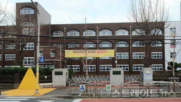 ◇대전선화초등학교 후문. (사진=이준혁 기자)