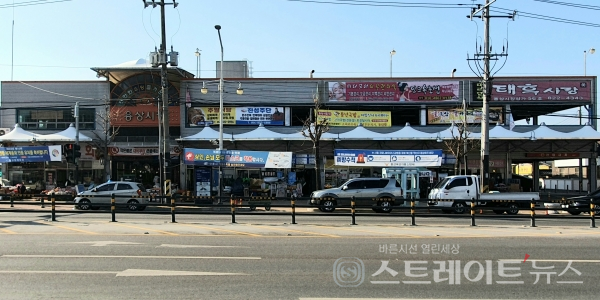 ◇'안동용상 풍림아이원 리버파크' 101동과 400m쯤 떨어진 곳에 위치한 용상시장. (사진=이준혁 기자)
