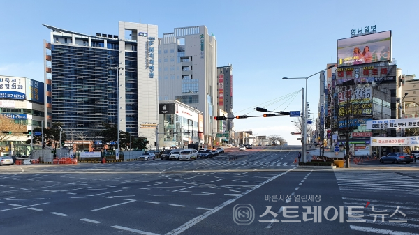 ◇'힐스테이트 감삼 센트럴' 방향에서 바라본 죽전네거리. 남서→북동 방향으로 촬영했다. (사진=이준혁 기자)