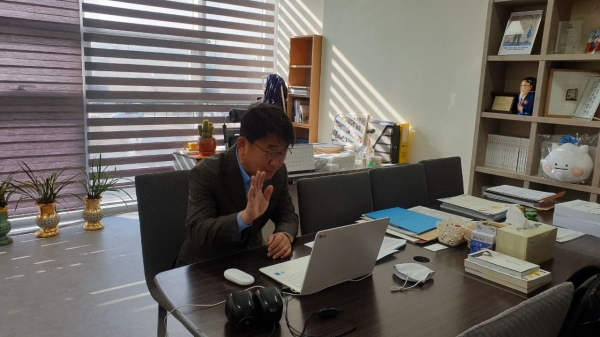 최종윤 국회의원이 하남시 주민과의 대화에 참여하고 있다.(사진=최종윤 의원실)