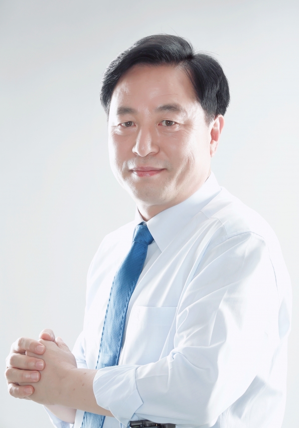 더불어민주당 대권 후보로 거론되고 있는 김두관 국회의원(경남 양산을)