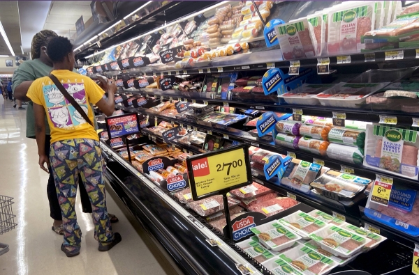 미 노동부에 따르면 5월 소비자물가지수(CPI)는 전년 동월보다 5.0%, 전월보다 0.6% 각각 오른 것으로 집계됐다. 사진은 미국 시카고의 한 슈퍼마켓.(제공=연합뉴스)