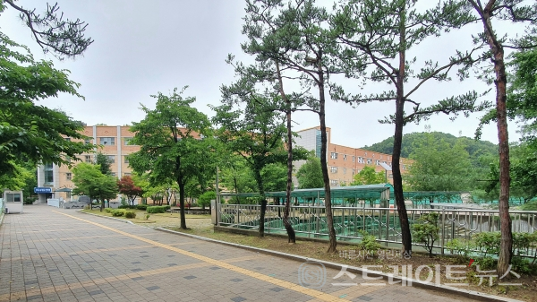 ◇'더샵 오산엘리포레'에 사는 어린이들이 배정될 초등학교인 가수초등학교. (사진=이준혁 기자)