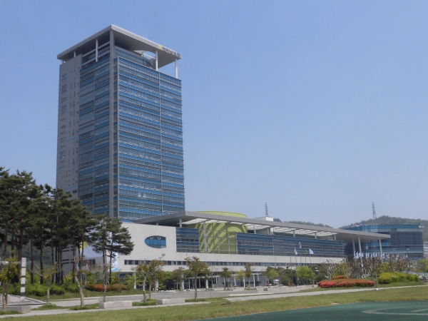 전남도청 청사 전경