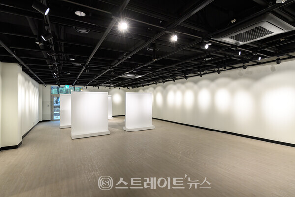 ▲갈산문화예술센터 전시실 / 사진=양천구청