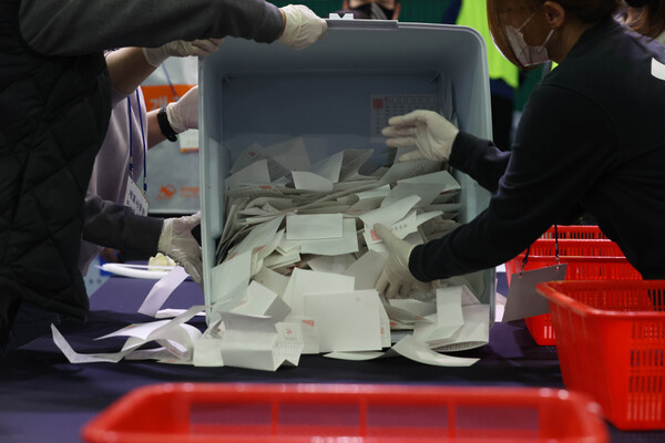 투표함 개함. /사진=연합뉴스