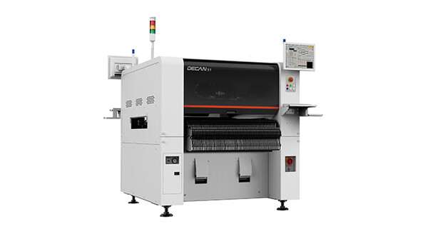 한화정밀기계의 '데칸S1' SMT장비. 인쇄회로기판(PCB) 위에 부품을 설치하는 용도로 사용된다. /사진=한화테크윈
