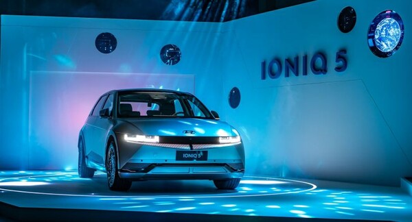지난달 대만에서 첫 선을 보인 현대자동차의 전기 스포츠실용차(SUV) 모델 아이오닉5. 출시 약 3시간 반 만에 매진되는 기록을 세웠다. /사진=현대차