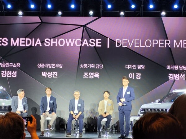 5일 인천 영종도 네스트호텔에서 열린 쌍용자동차 토레스 미디어 쇼케이스 행사에서 쌍용차 전략과 토레스 관련 질의에 답하고 있는 관계자들. /사진=스트레이트뉴스