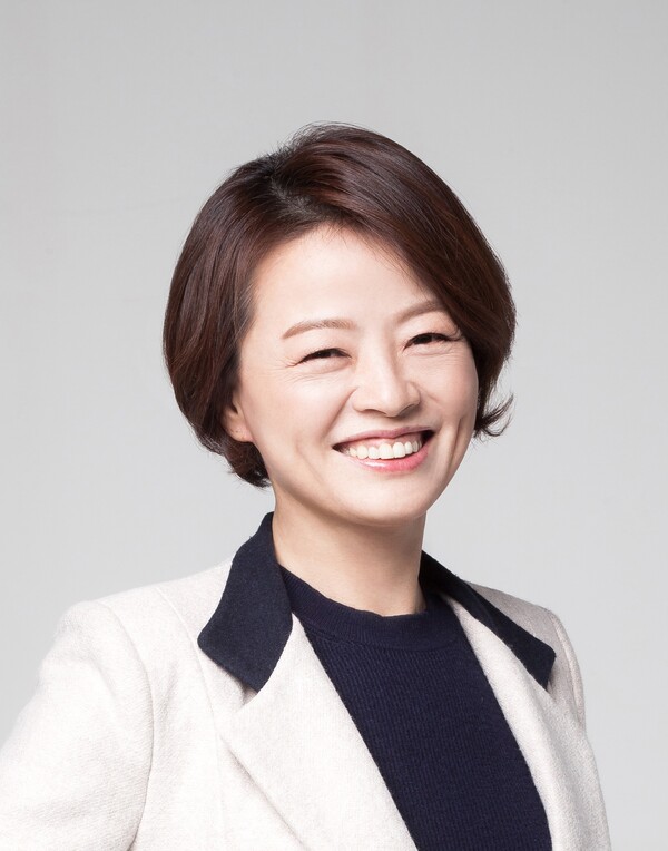 진선미 국회의원(더불어민주당, 서울 강동갑)