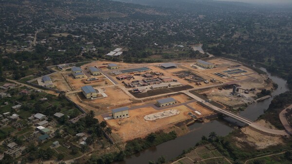 '콩고민주공화국 렘바임부 정수장 건설공사' 현장 모습. /사진=현대엔지니어링