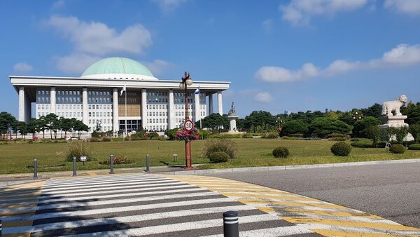 국회의사당 전경(2022년 10원 11일, 사진=이제항 선임기자)