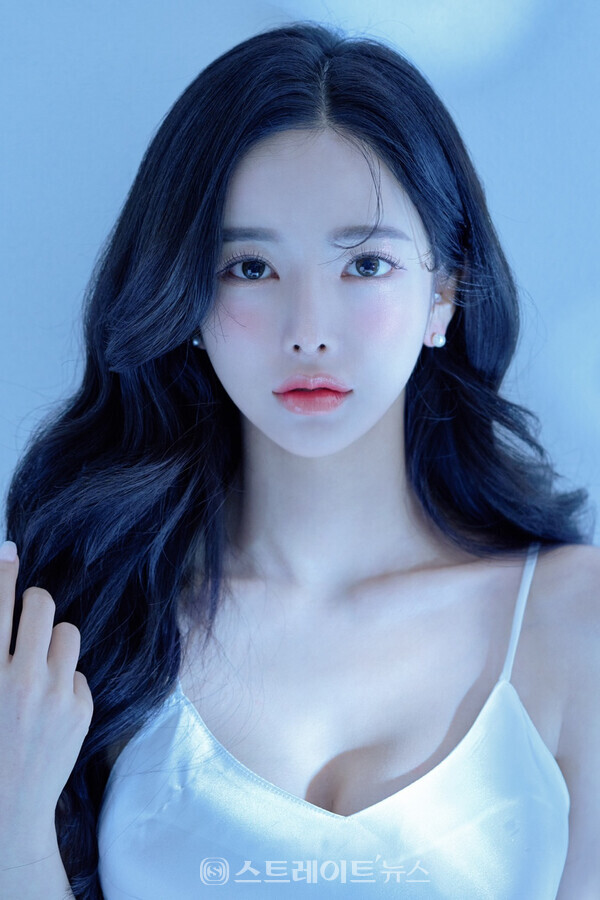 ▲피트니스 모델 신새롬 / 사진=‘드마크(De Marc.)’ 강동엄 디자이너