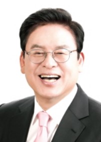 정우택 국회 부의장/사진제공=국회