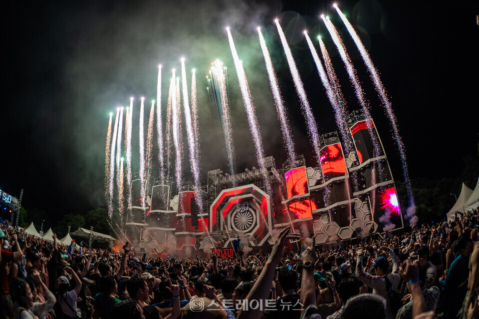 ▲2023 S2O Korea 송크란 뮤직 페스티벌 / 사진=비이피씨탄젠트