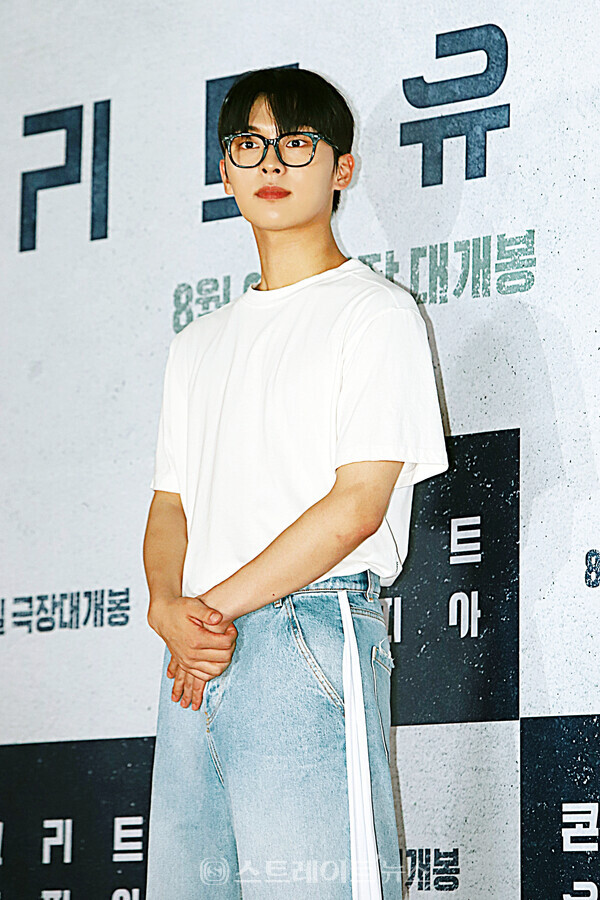 ▲배우 최현욱이 지난 8일 오후 서울 송파구 롯데시네마 월드타워점에서 열린 영화 ‘콘크리트 유토피아’ VIP 시사회에 참석해 포토타임을 갖고 있다. / 양용은 기자 taeji1368@naver.com