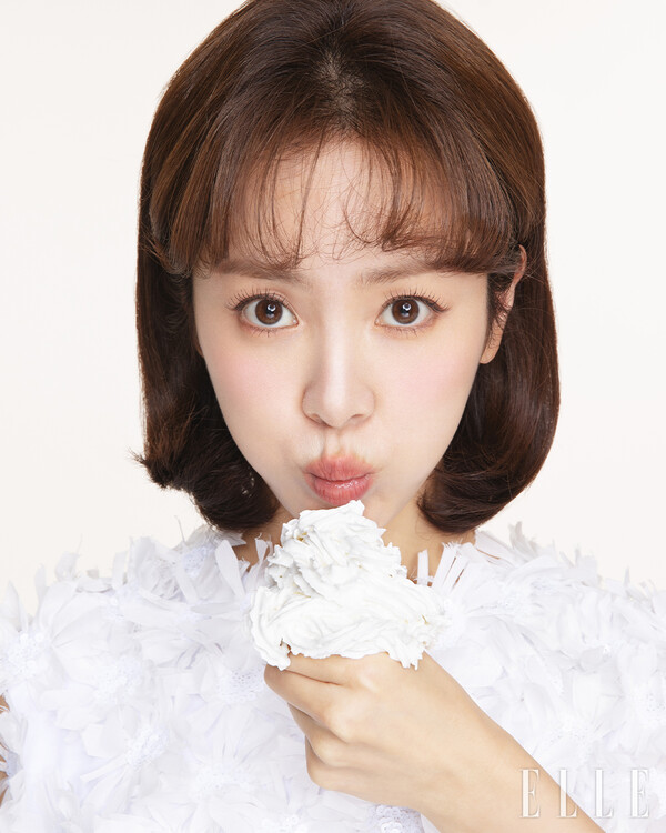 ▲배우 한지민, 엘르 9월호 화보 공개 / 사진=엘르 코리아