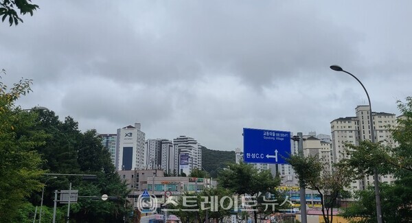 10월 새집들이가 시작되는 후분양 아파트 '용인센트레빌 그리니에' (사진 : 함영원 기자)