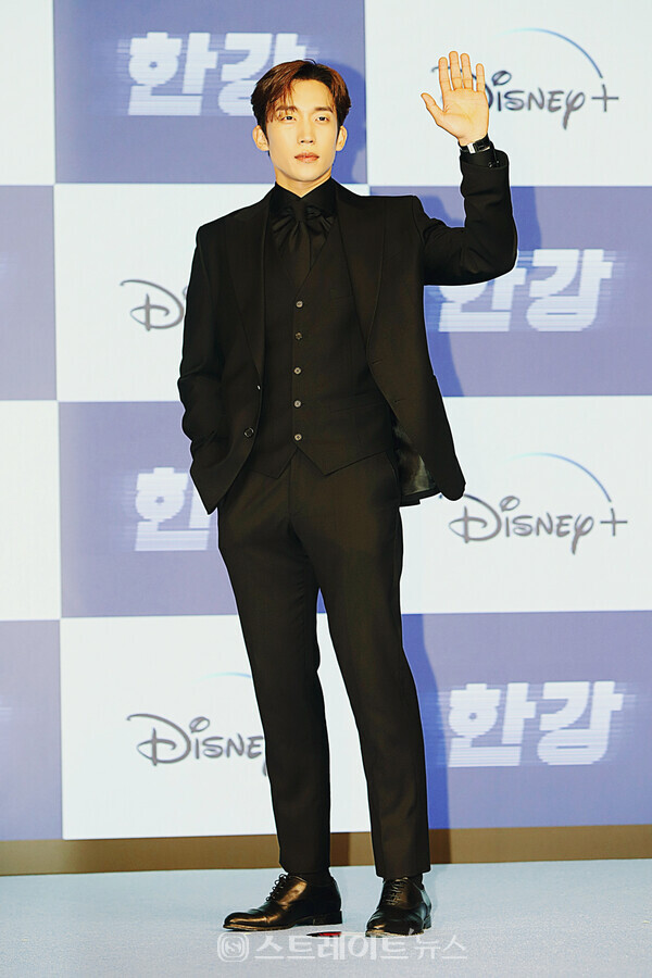 ▲배우 이상이가 지난 12일 오전 서울 종로구 JW 메리어트 동대문 스퀘어에서 열린 디즈니 플러스 오리지널 드라마 ‘한강’ 제작발표회에서 포즈를 취하고 있다. / 양용은 기자 taeji1368@naver.com