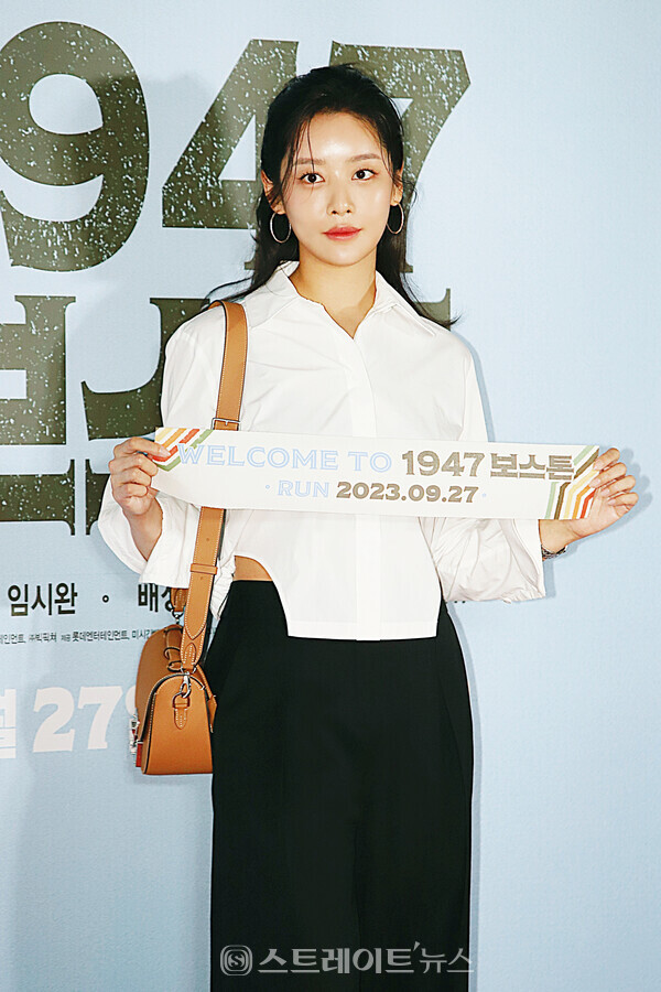 ▲배우 차주영이 지난 11일 오후 서울 송파구 롯데시네마 월드타워점에서 열린 영화 ‘1947 보스톤’ VIP 시사회 포토월 행사에 참석해 포즈를 취하고 있다. / 양용은 기자 taeji1368@naver.com