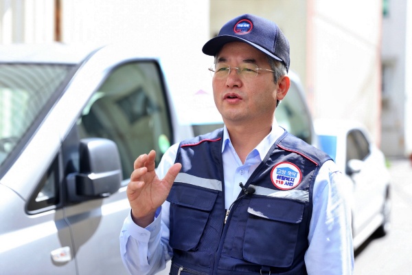 ‘고양뚝딱’에 참여한 이동환 고양특례시장./사진=고양시청