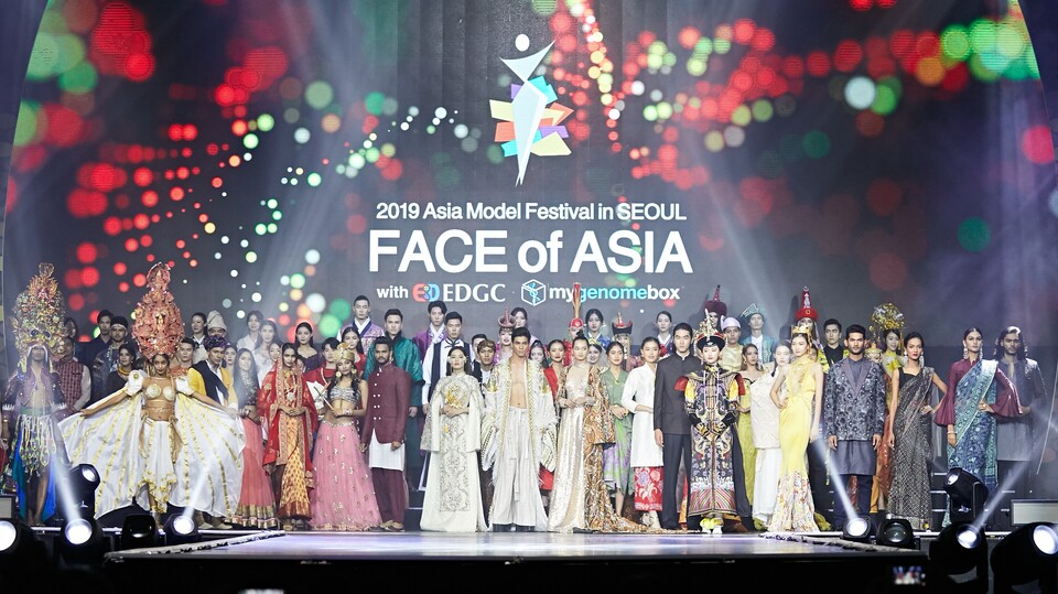 페이스 오브 아시아 전통복패션쇼. 사진=AMFOC