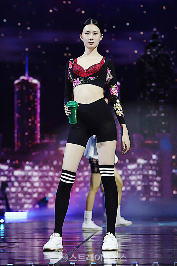 ‘아시아오픈컬렉션’ 아로마 라이프 패션쇼. 양용은 기자 taeji1368@naver.com