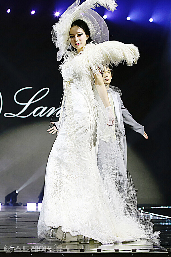 ‘2023 아시아오픈컬렉션’ 랑유 패션쇼. 양용은 기자 taeji1368@naver.com