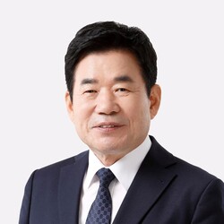                         김진표 국회의장