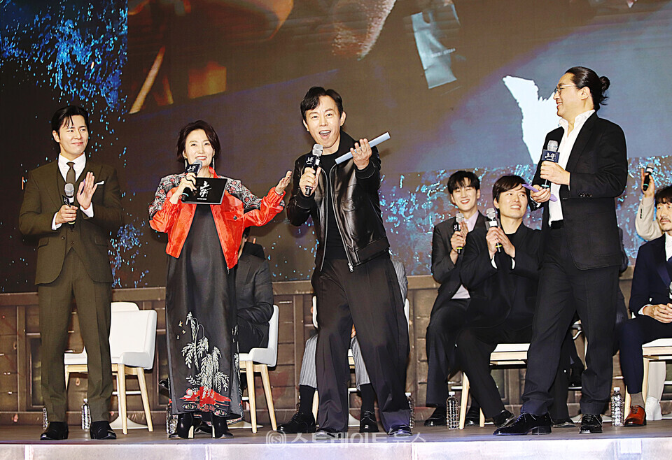 영화 ‘노량: 죽음의 바다’ 레드카펫 쇼케이스 현장. 양용은 기자 taeji1368@naver.com