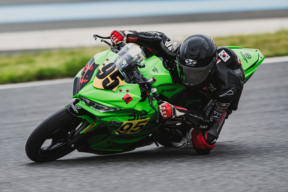 슈퍼스포츠 400 클래스에서 볼 수 있는 바이크. 슈퍼레이스 제공