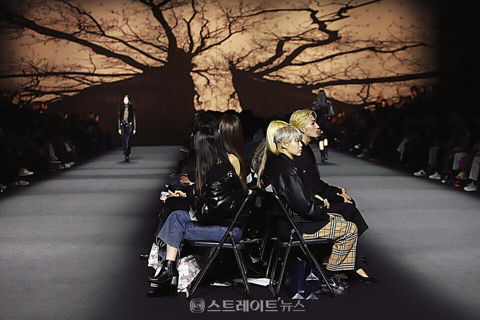 서울패션위크 두칸 2024 F/W 컬렉션. 양용은 기자 taeji1368@naver.com