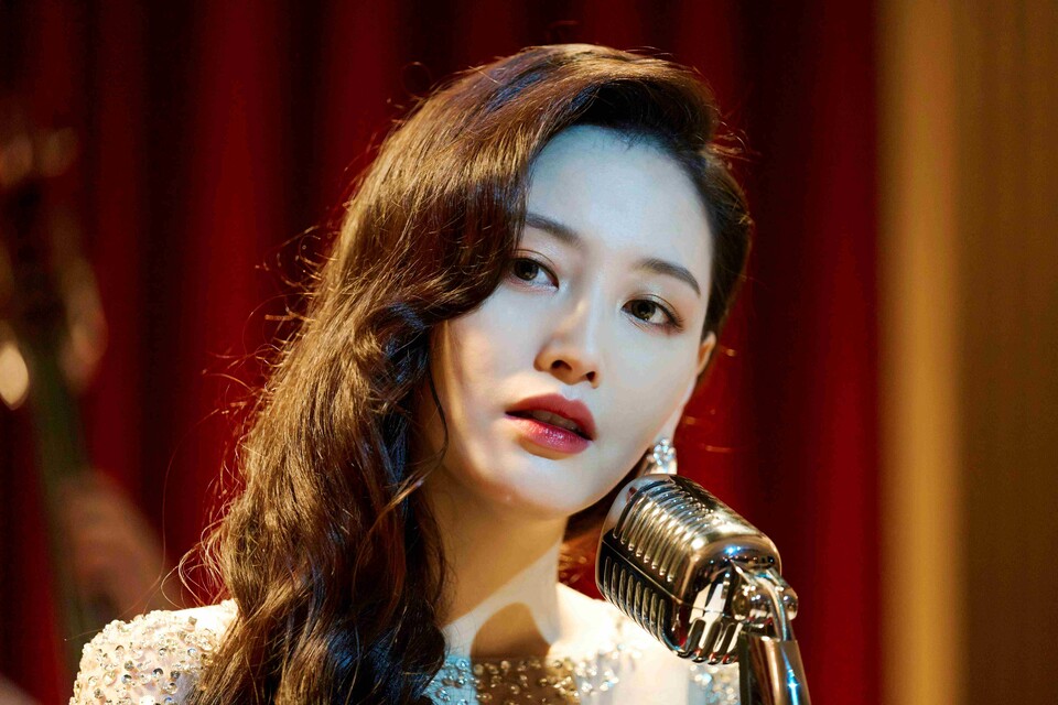 ‘그랜드 샤이닝 호텔’ 배우 김재경. tvN 제공