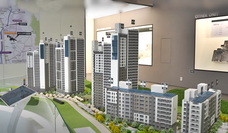 위례신도시와 서울장지지구 생활권인 '엘리프 남위례역 에듀포레'는 위례선과 8호선 남위례역 환승역과 초역세권이다. (사진 함영원 기자)