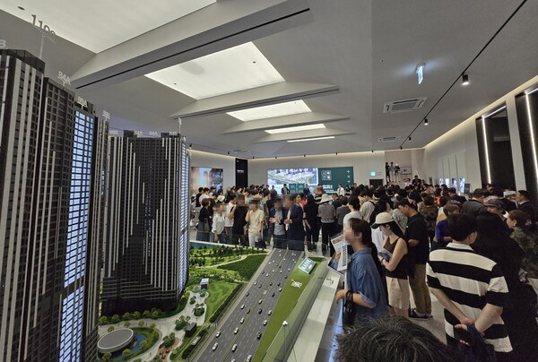 반도건설, ‘고양 장항 카이브 유보라’가 특별공급에서 3.86 대 1로 직전 인근서 분양한 '일산 장항 제일풍경채'보다 3배 높은 경쟁률을 기록했다고  청약홈은 밝혔다.