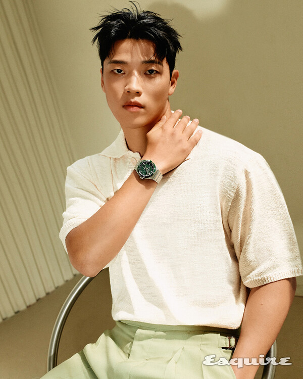 축구선수 황희찬 패션 화보. 에스콰이어 제공