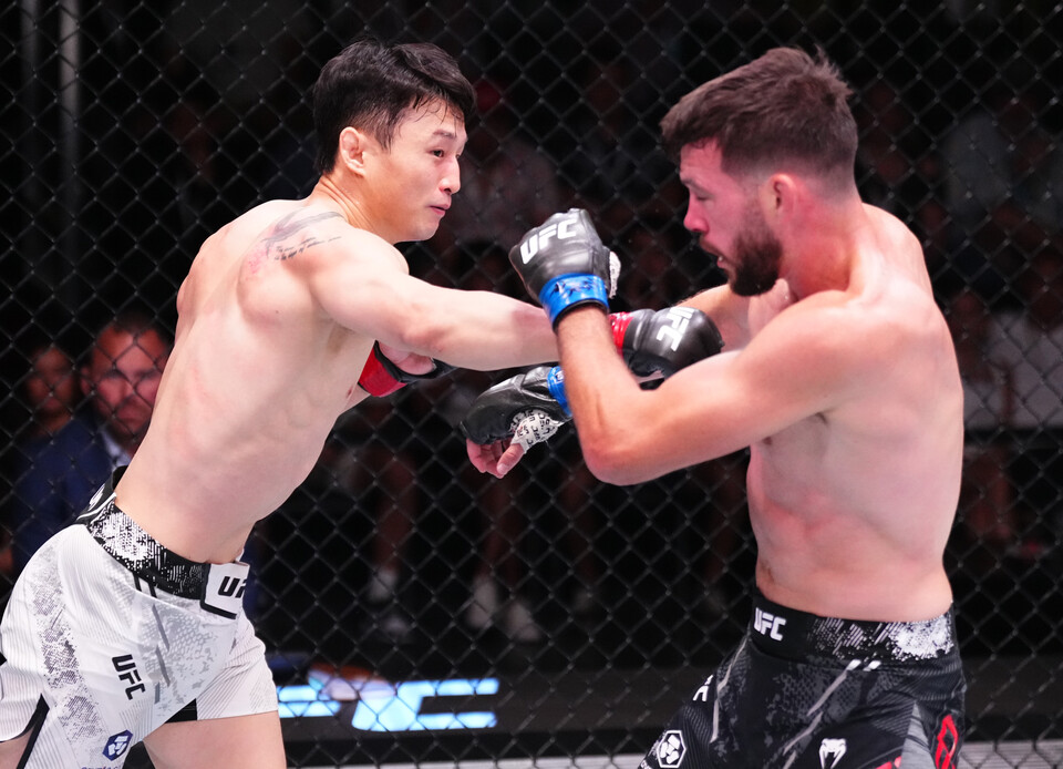 최두호, 빌 알지오에 TKO승…8년 만에 ‘UFC’ 값진 승리