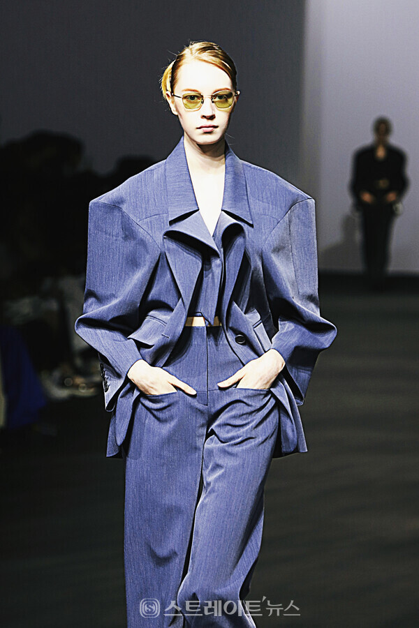 서울패션위크 쿠만 유혜진 2025 S/S 컬렉션. 양용은 기자 taeji1368@naver.com